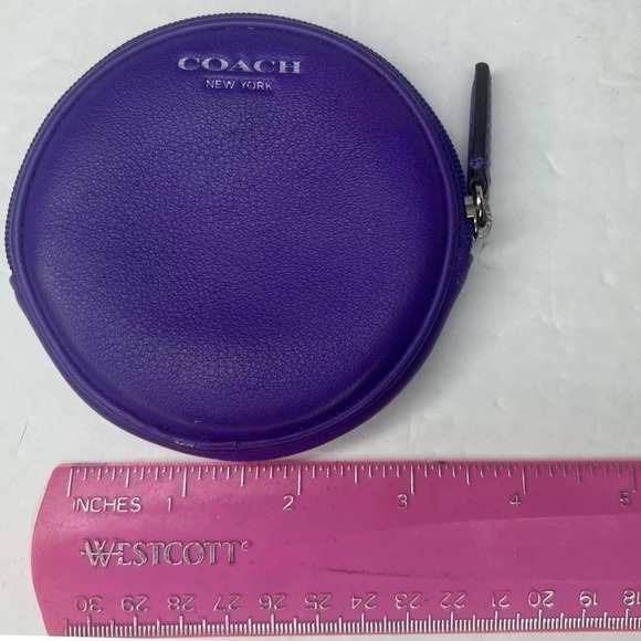 Coach Ultra Violet Purple Round Coin Bag Wristlet in Hangtag Motif Rare - Picture 8 of 9